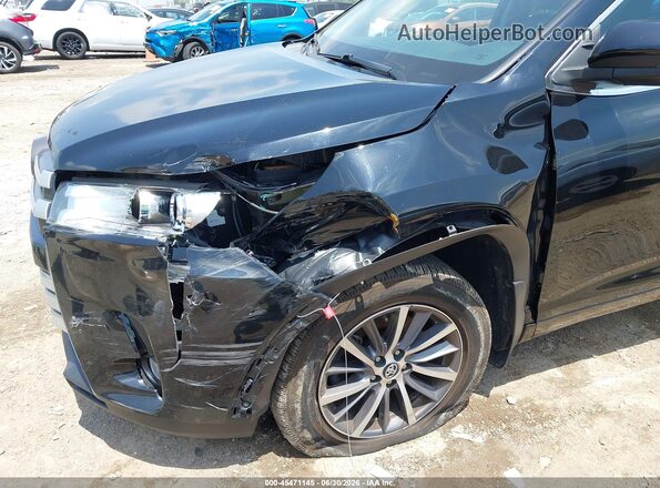 5TDJZRFH8JS528945 2018 TOYOTA HIGHLANDER Black 