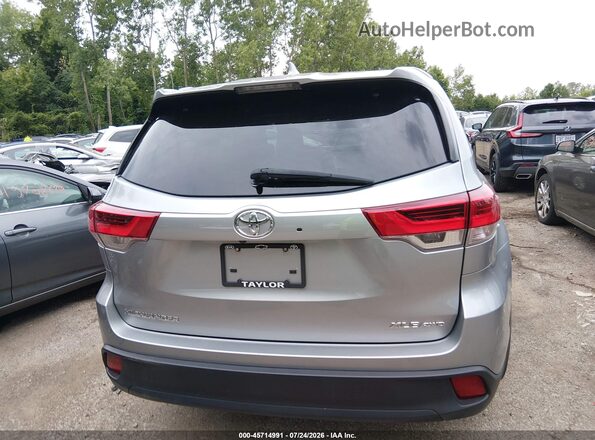 5TDJZRFH8JS552582 2018 TOYOTA HIGHLANDER Gray 