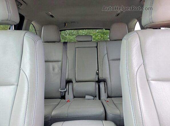 5TDJZRFH8JS552971 2018 TOYOTA HIGHLANDER Gray Widok tylnych siedzeń