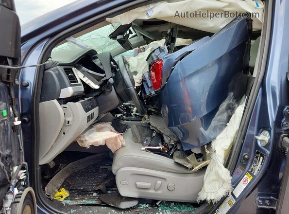 5TDJZRFH8JS844507 2018 TOYOTA HIGHLANDER Blue Front interior view