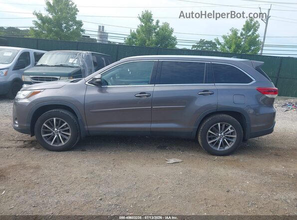 5TDJZRFH8KS587320 2019 TOYOTA HIGHLANDER Beige Панорамний вид салону 360°