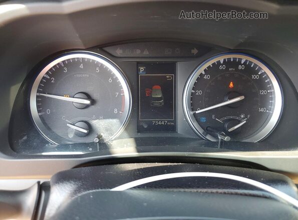 5TDJZRFH8KS704247 2019 TOYOTA HIGHLANDER Бордовый Вид щитка приборов