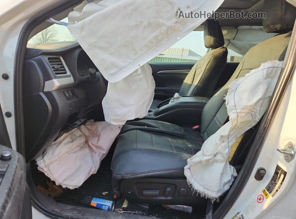5TDJZRFH8KS944446 2019 TOYOTA HIGHLANDER White 