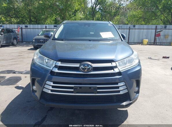 5TDJZRFH8KS985059 2019 TOYOTA HIGHLANDER Синий Вид задней части салона