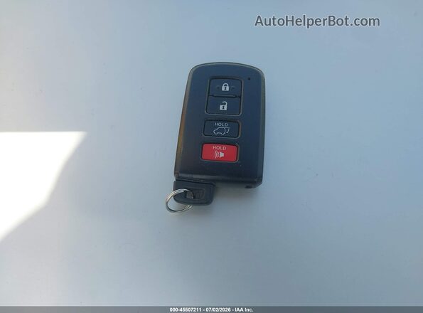 5TDJZRFH8KS985059 2019 TOYOTA HIGHLANDER Синий Вид панели приборов