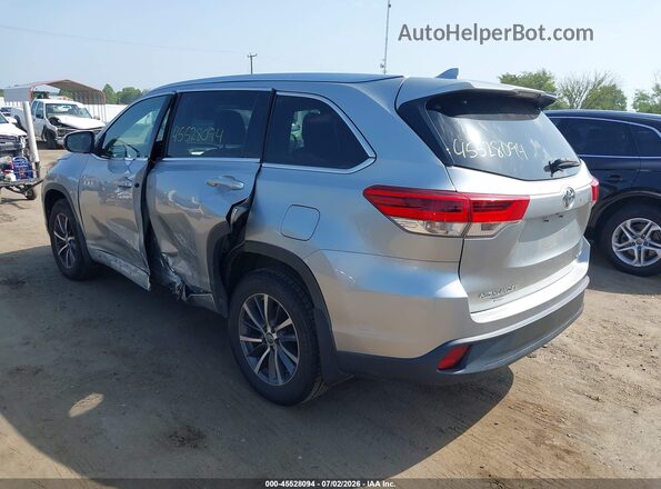 5TDJZRFH9HS395865 2017 TOYOTA HIGHLANDER Серебряный Задняя левая четверть