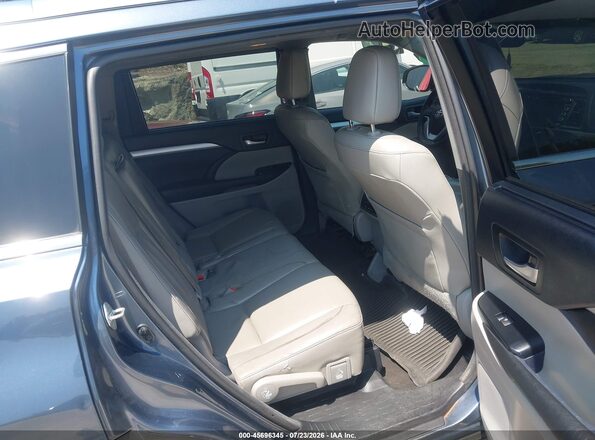 5TDJZRFH9HS449553 2017 TOYOTA HIGHLANDER Light Blue Вид наклейки с VIN-кодом