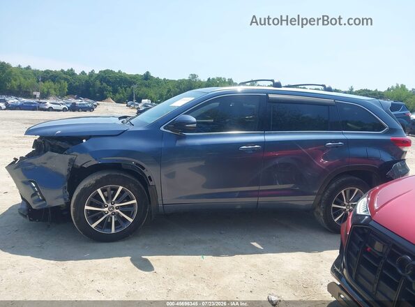 5TDJZRFH9HS449553 2017 TOYOTA HIGHLANDER Light Blue 