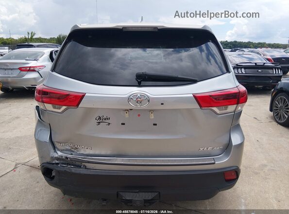 5TDJZRFH9JS492747 2018 TOYOTA HIGHLANDER Gray 