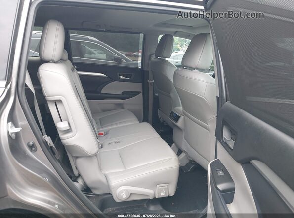5TDJZRFH9JS527447 2018 TOYOTA HIGHLANDER Gray VIN կոդի պիտակի տեսք