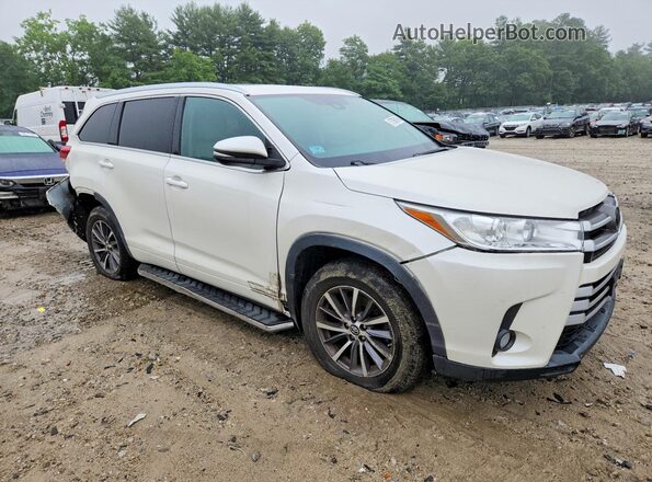 5TDJZRFH9JS532891 2018 TOYOTA HIGHLANDER White Front right