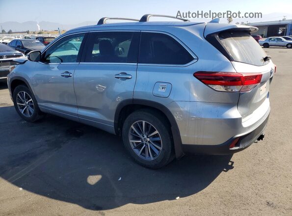 5TDJZRFH9JS560643 2018 TOYOTA HIGHLANDER Silver Հետևի ձախ