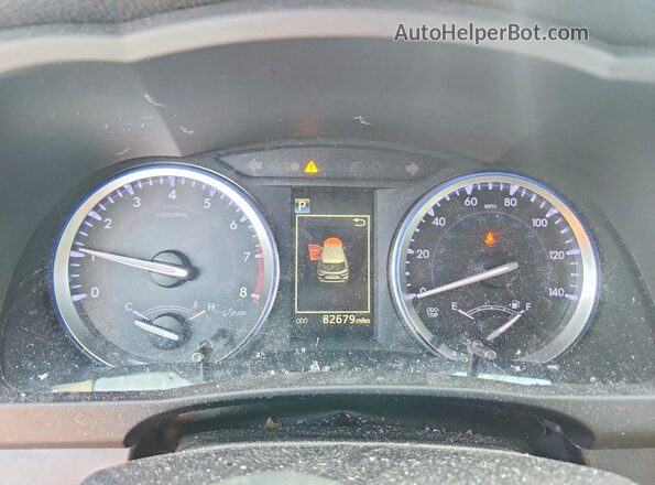 5TDJZRFH9JS897779 2018 TOYOTA HIGHLANDER Silver Widok zestawu wskaźników