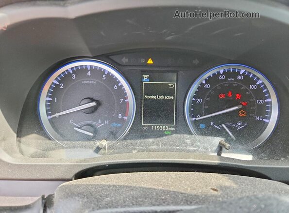 5TDJZRFH9KS588346 2019 TOYOTA HIGHLANDER Silver Instrument cluster view