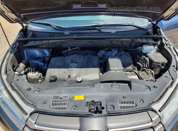 5TDJZRFH9KS971834 2019 TOYOTA HIGHLANDER Blue Widok komory silnika