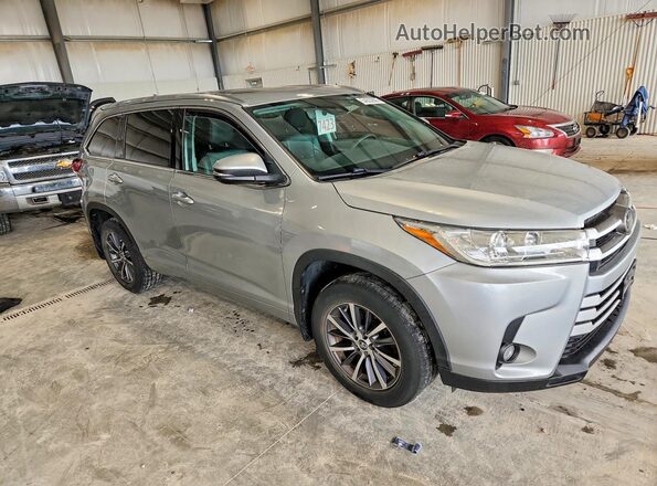 5TDJZRFHXHS357173 2017 TOYOTA HIGHLANDER Gray Delantero derecho