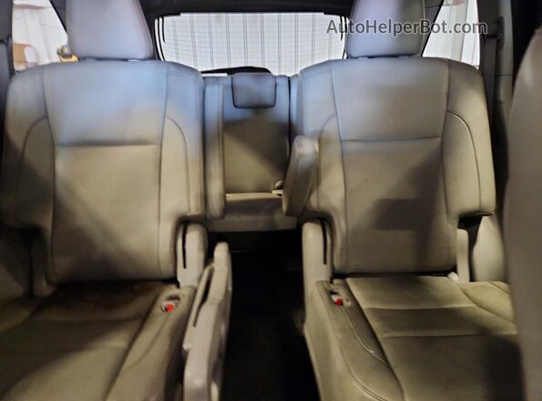 5TDJZRFHXHS441932 2017 TOYOTA HIGHLANDER Silver უკანა სავარძლების ხედი