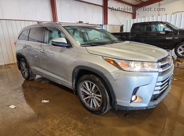 5TDJZRFHXHS441932 2017 TOYOTA HIGHLANDER Silver წინა მარჯვენა