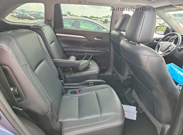 5TDJZRFHXJS802565 2018 TOYOTA HIGHLANDER Blue Vista interior trasera