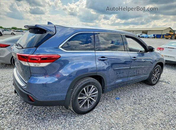 5TDJZRFHXJS802565 2018 TOYOTA HIGHLANDER Blue Trasero derecho