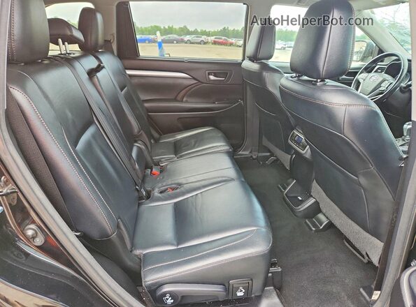5TDJZRFHXJS839776 2018 TOYOTA HIGHLANDER Black Vista interior trasera