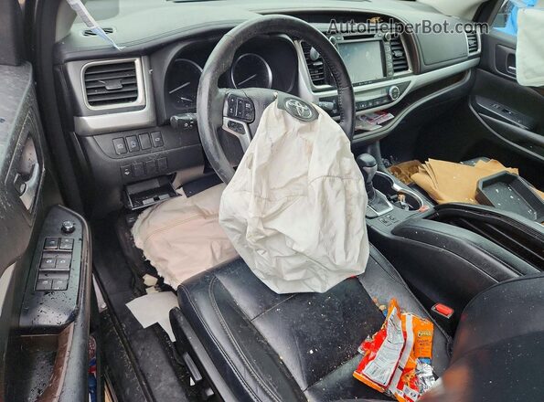 5TDJZRFHXJS854925 2018 TOYOTA HIGHLANDER Gray Widok deski rozdzielczej