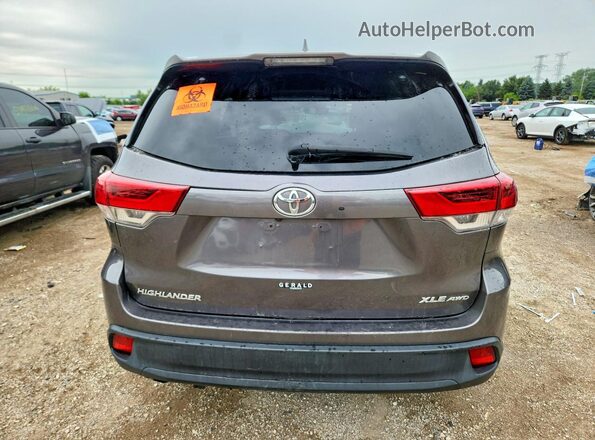 5TDJZRFHXJS854925 2018 TOYOTA HIGHLANDER Gray Widok z tyłu