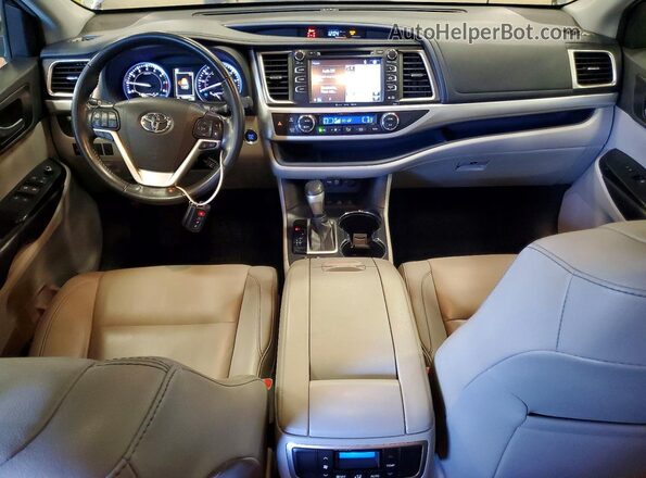 5TDJZRFHXKS708977 2019 TOYOTA HIGHLANDER Blue Widok deski rozdzielczej