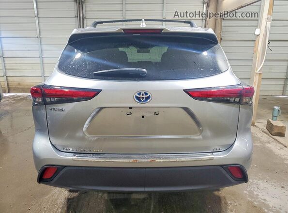 5TDKARAH6PS523075 2023 TOYOTA HIGHLANDER Silver Vista trasera