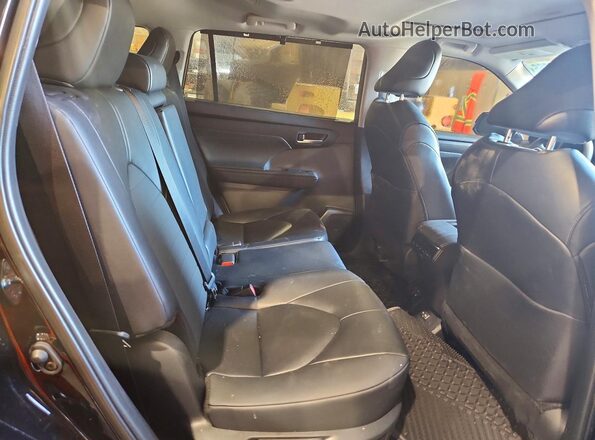 5TDKBRCHXSS677274 2025 TOYOTA HIGHLANDER Black უკანა სალონის ხედი