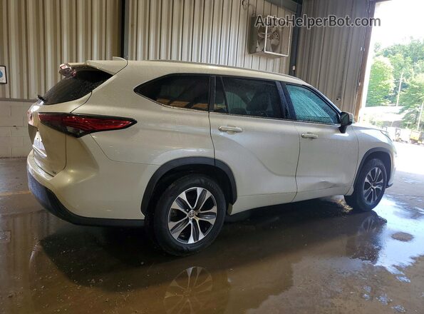 5TDKDRAH6PS035705 2023 TOYOTA HIGHLANDER White Հետևի աջ