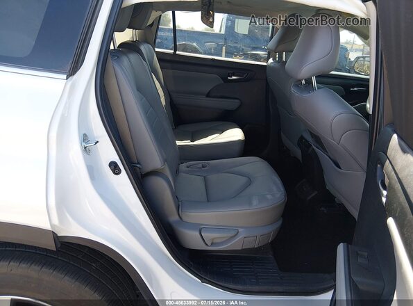 5TDKDRAH6SS555654 2025 TOYOTA HIGHLANDER White VIN კოდის სტიკერის ხედი