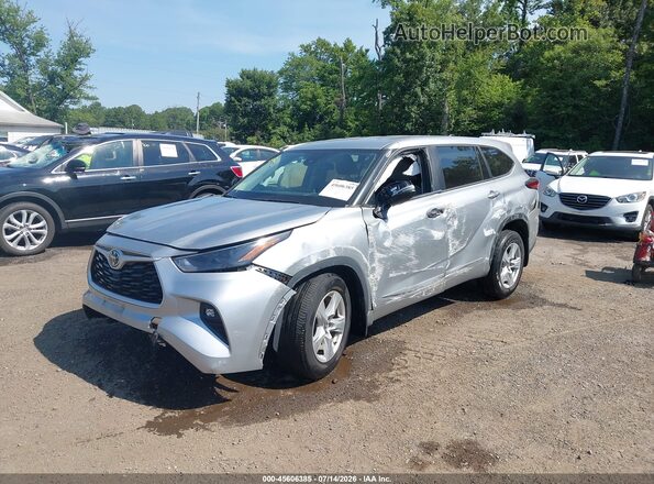 5TDKDRAH8PS015505 2023 TOYOTA HIGHLANDER Silver წინა მარცხენა ხედი სამი მეოთხედიდან