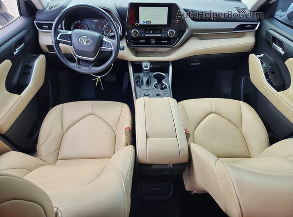 5TDKDRAH8PS028898 2023 TOYOTA HIGHLANDER Белый Вид панели приборов