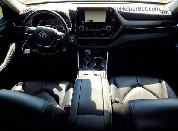 5TDKDRAHXPS035478 2023 TOYOTA HIGHLANDER Белый Вид панели приборов
