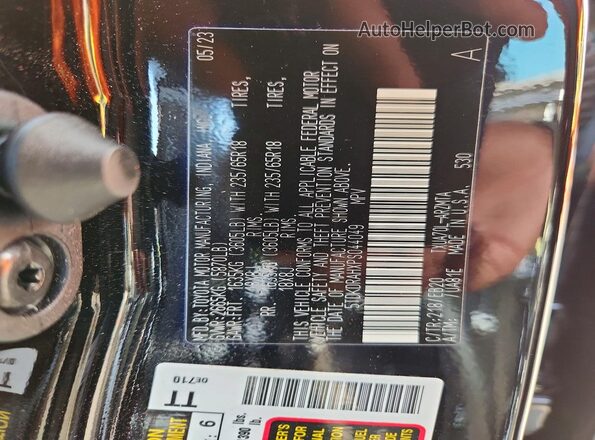 5TDKDRAHXPS044049 2023 TOYOTA HIGHLANDER Black Widok wnętrza 360 stopni
