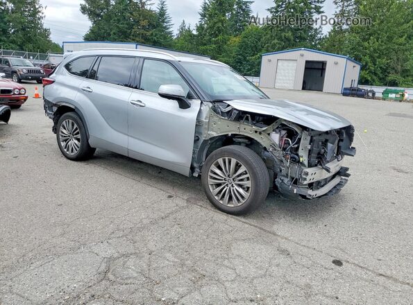 5TDKDRBH0PS014637 2023 TOYOTA HIGHLANDER Silver Delantero derecho