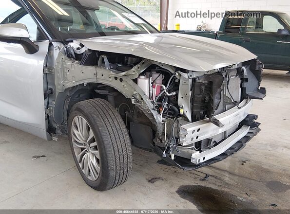 5TDKDRBH0PS014637 2023 TOYOTA HIGHLANDER Silver Front view
