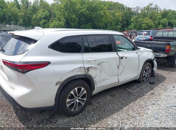 5TDKDRBH0PS040929 2023 TOYOTA HIGHLANDER White Trasero derecho