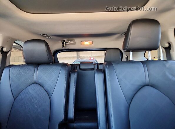5TDKDRBH0RS565475 2024 TOYOTA HIGHLANDER Blue Vista de los asientos traseros