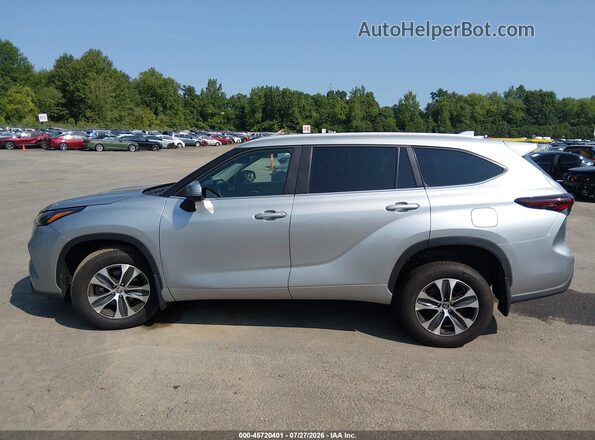 5TDKDRBH0SS588423 2025 TOYOTA HIGHLANDER Silver Vista interior de 360 grados