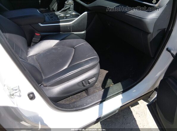 5TDKDRBH2PS504772 2023 TOYOTA HIGHLANDER Белый Вид салона спереди