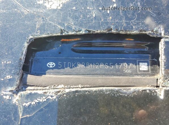 5TDKDRBH2PS517974 2023 TOYOTA HIGHLANDER Black VIN კოდის სტიკერის ხედი
