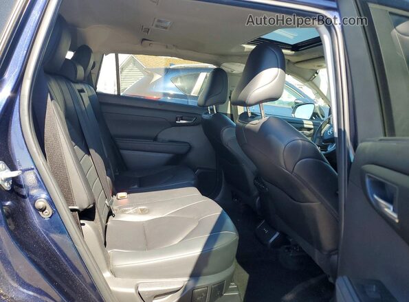 5TDKDRBH2RS534292 2024 TOYOTA HIGHLANDER Blue Widok wnętrza z tyłu