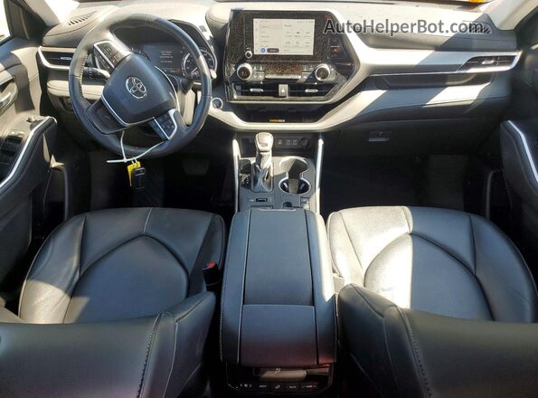 5TDKDRBH2RS534292 2024 TOYOTA HIGHLANDER Blue Widok deski rozdzielczej
