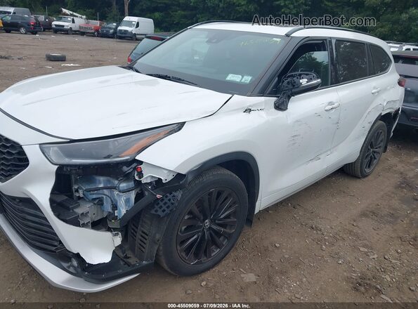 5TDKDRBH3PS513352 2023 TOYOTA HIGHLANDER Белый Вид спереди