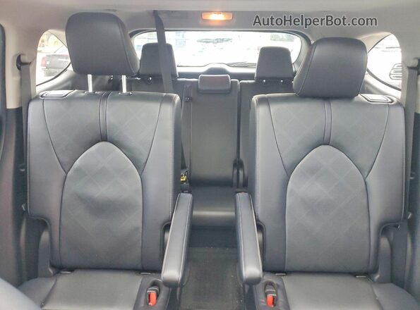 5TDKDRBH4RS538909 2024 TOYOTA HIGHLANDER Gray Հետևի նստատեղերի տեսք
