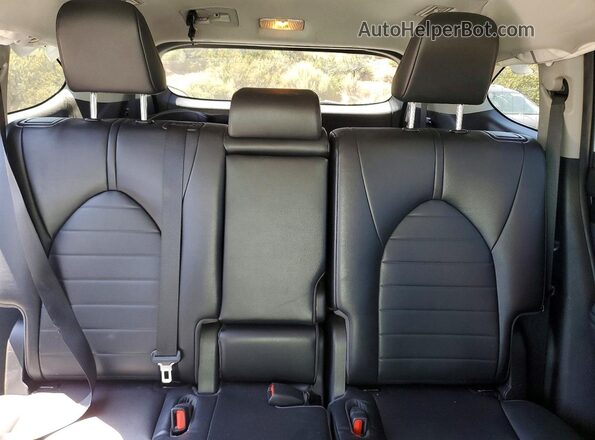 5TDKDRBH5PS000832 2023 TOYOTA HIGHLANDER White Vista de los asientos traseros