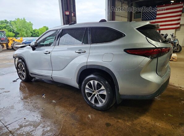 5TDKDRBH5PS046600 2023 TOYOTA HIGHLANDER Серебряный Задняя левая четверть