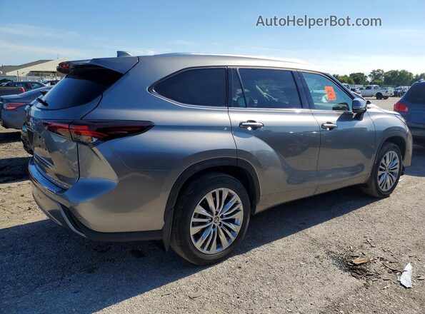 5TDKDRBH5SS580964 2025 TOYOTA HIGHLANDER Silver Задня права чверть